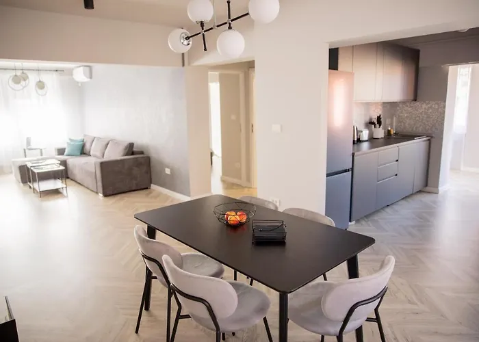 Sabrini B3 Old Town *