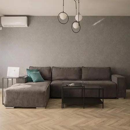 Sabrini B3 Old Town Apartment *